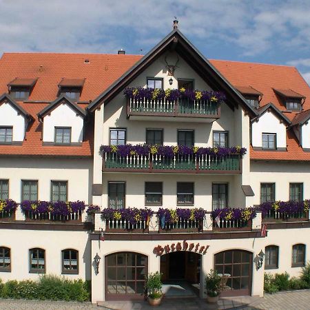 Hotel Goldener Hirsch Burgthann Exteriér fotografie